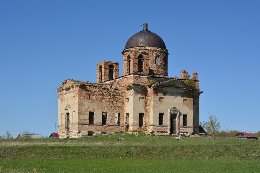 Церковь православная приходская однопрестольная Архангела Михаила.